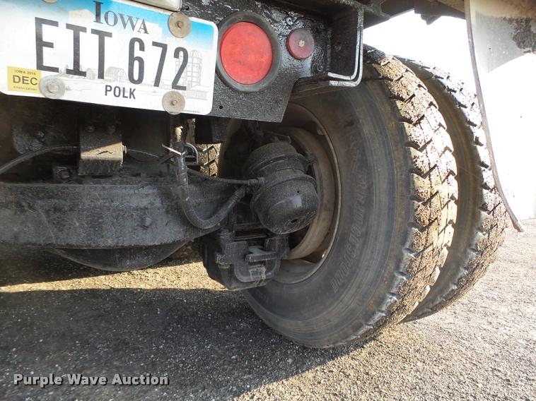 image for item K1477 2007 Mack CV713 dump truck