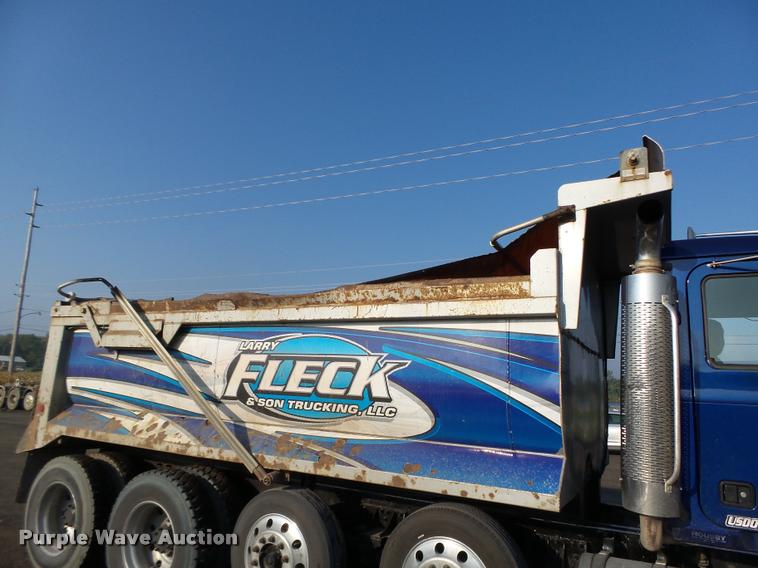 image for item K1477 2007 Mack CV713 dump truck