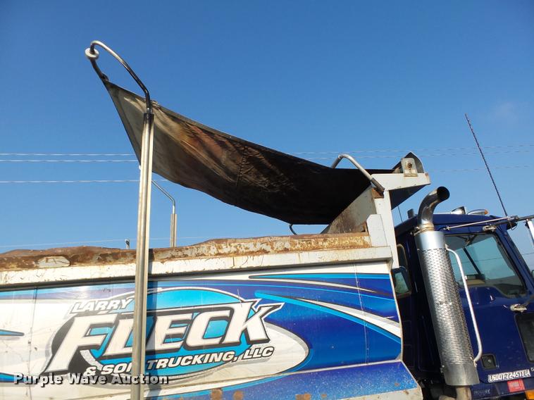 image for item K1477 2007 Mack CV713 dump truck