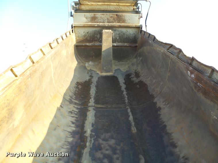 image for item K1477 2007 Mack CV713 dump truck