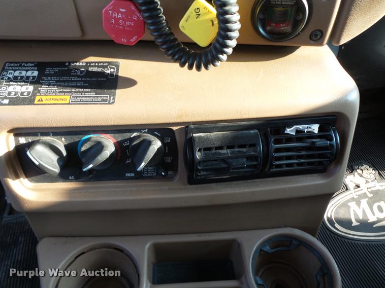 image for item K1477 2007 Mack CV713 dump truck