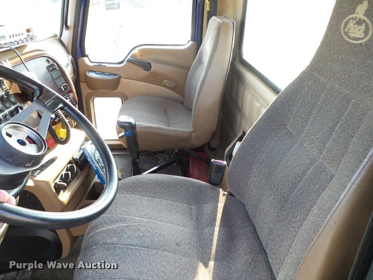 image for item K1477 2007 Mack CV713 dump truck