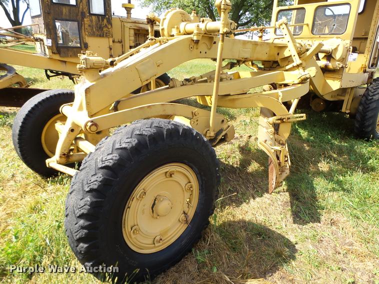 image for item K1478 Caterpillar 12 rigid frame motor grader
