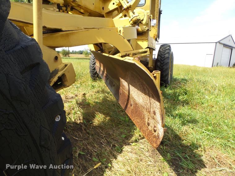 image for item K1478 Caterpillar 12 rigid frame motor grader