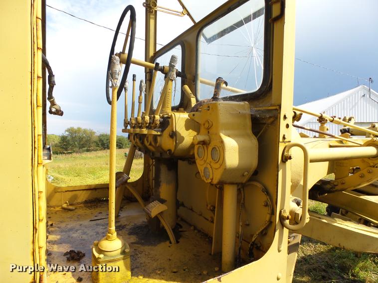 image for item K1478 Caterpillar 12 rigid frame motor grader