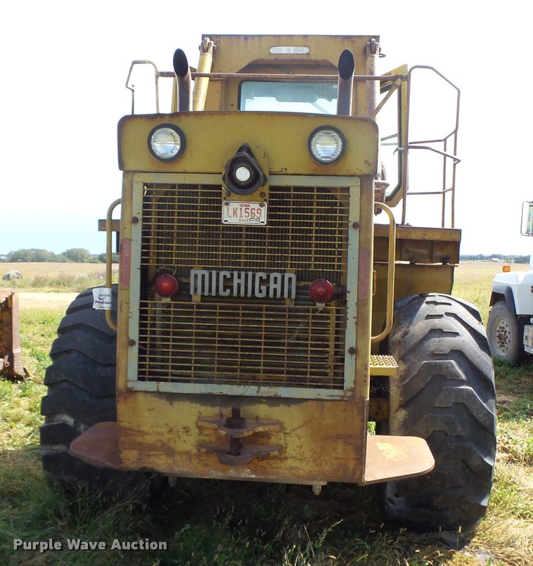 image for item K1481 1975 Michigan 125B-GM wheel loader