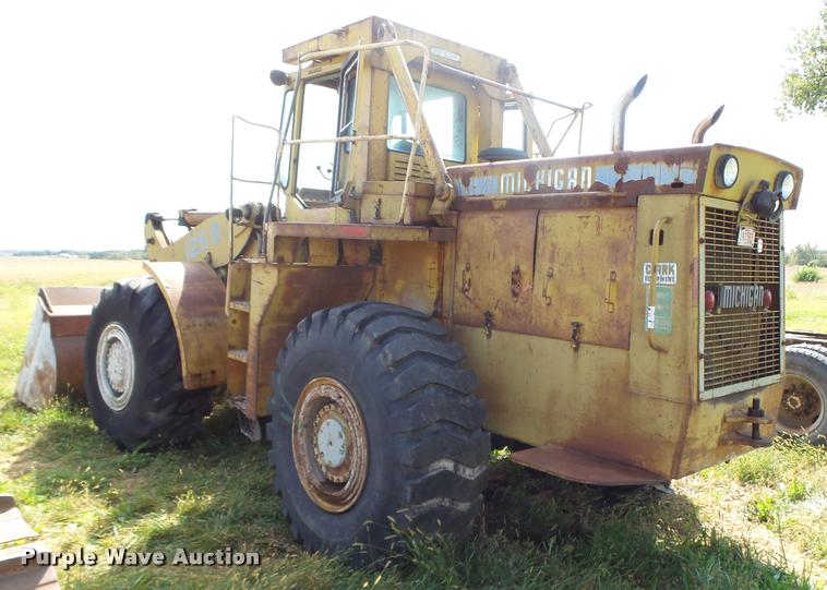 image for item K1481 1975 Michigan 125B-GM wheel loader