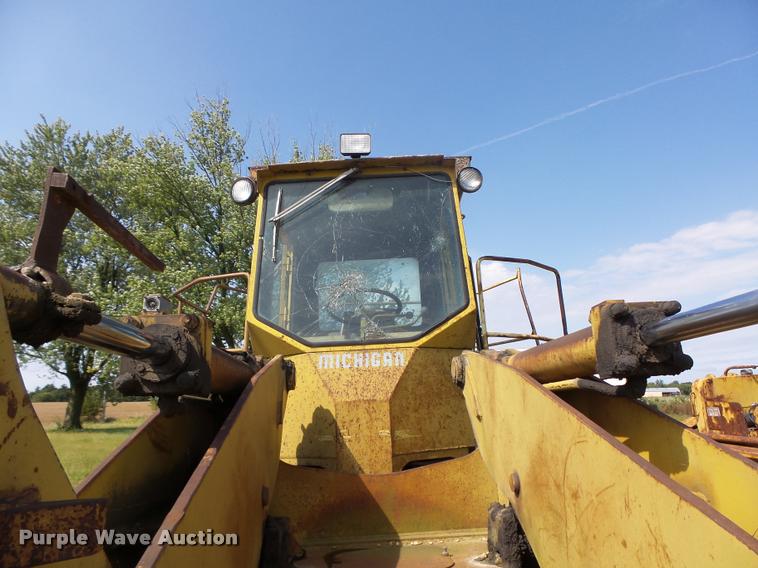 image for item K1481 1975 Michigan 125B-GM wheel loader