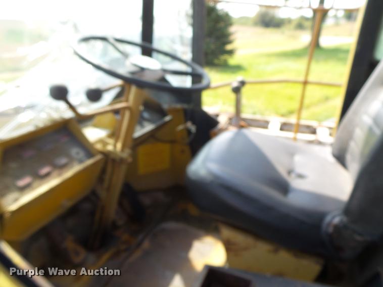 image for item K1481 1975 Michigan 125B-GM wheel loader