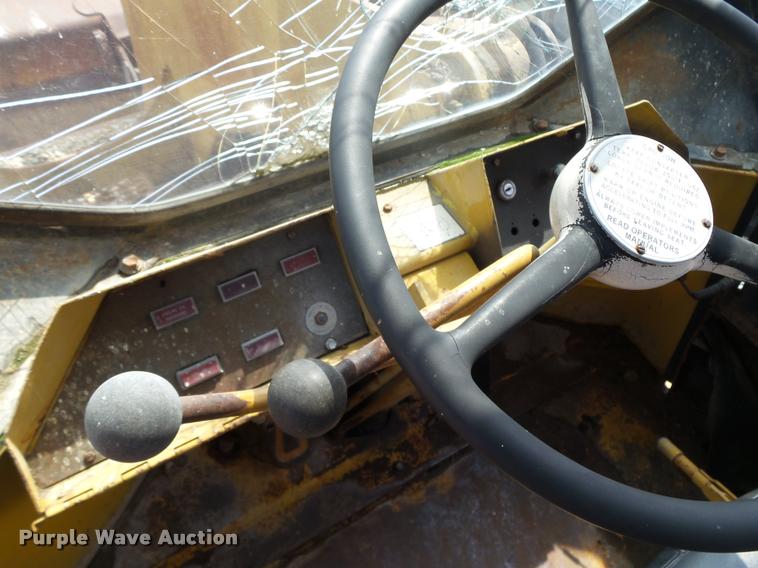 image for item K1481 1975 Michigan 125B-GM wheel loader
