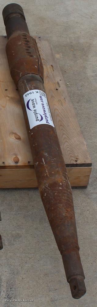 image for item K1943 Piercing mole