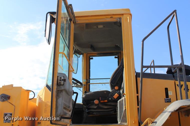 image for item K1949 2006 Volvo L110E wheel loader