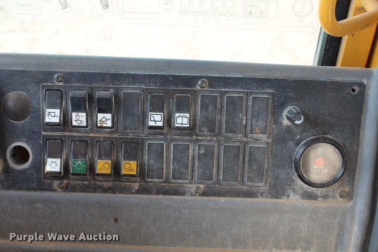 image for item K1949 2006 Volvo L110E wheel loader