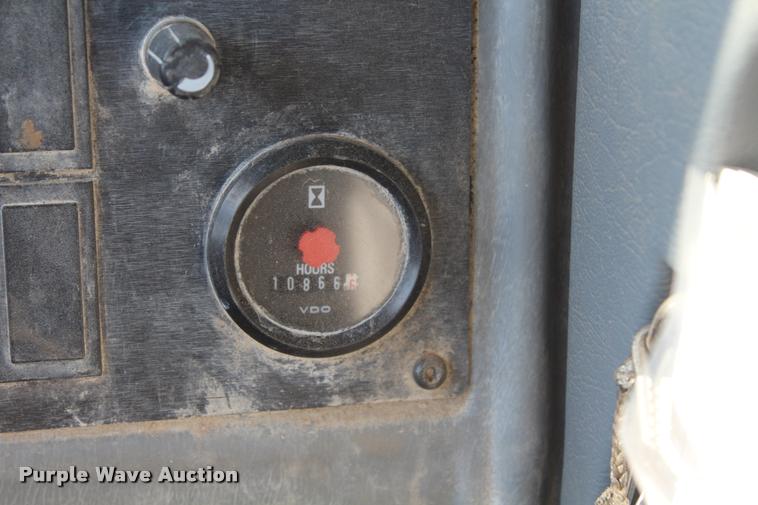 image for item K1949 2006 Volvo L110E wheel loader