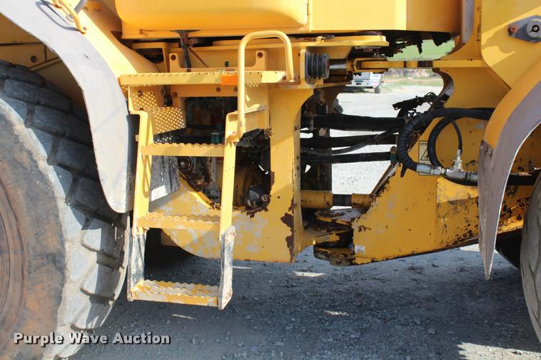 image for item K1949 2006 Volvo L110E wheel loader