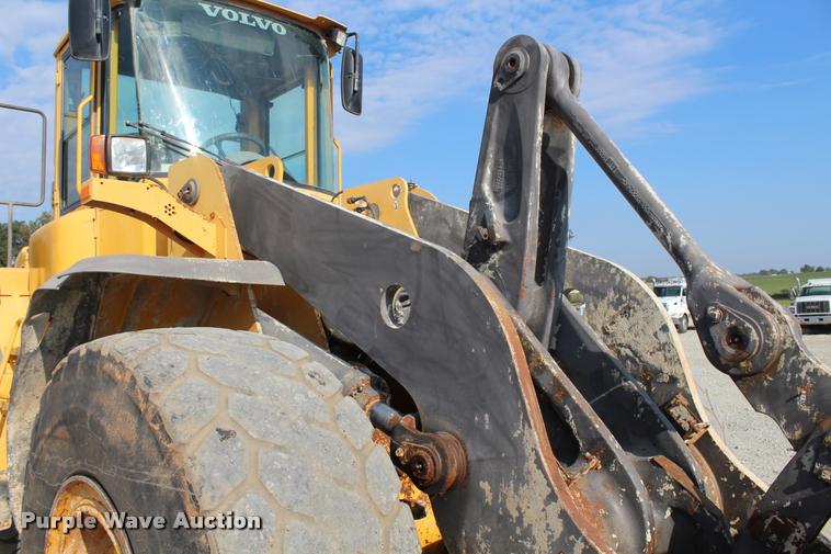 image for item K1949 2006 Volvo L110E wheel loader