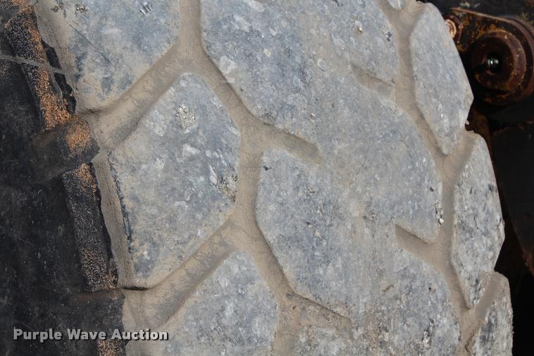 image for item K1949 2006 Volvo L110E wheel loader