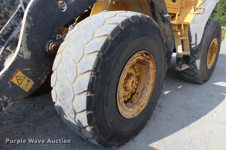 image for item K1949 2006 Volvo L110E wheel loader
