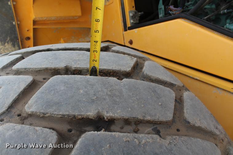 image for item K1949 2006 Volvo L110E wheel loader