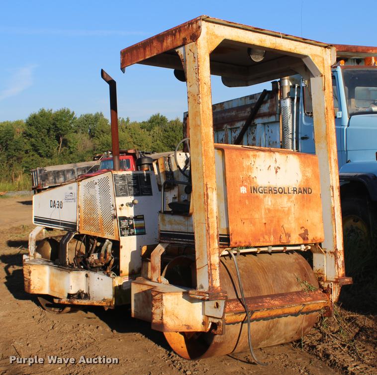 image for item K1955 Ingersoll Rand DA30 double drum vibratory roller