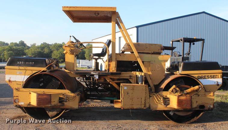 image for item K1958 Dresser GD-47017 double drum roller