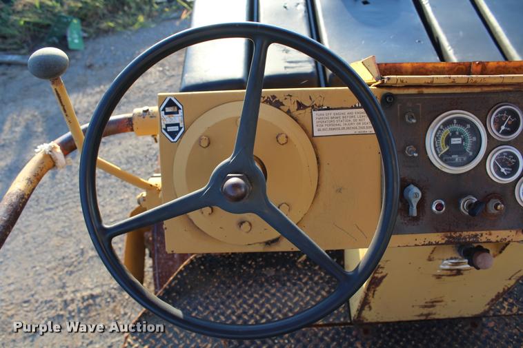 image for item K1958 Dresser GD-47017 double drum roller