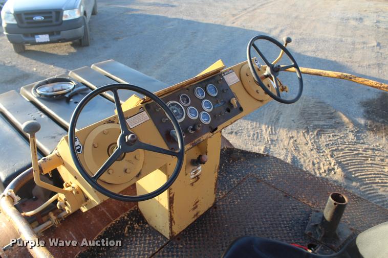 image for item K1958 Dresser GD-47017 double drum roller