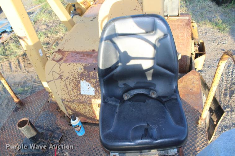 image for item K1958 Dresser GD-47017 double drum roller