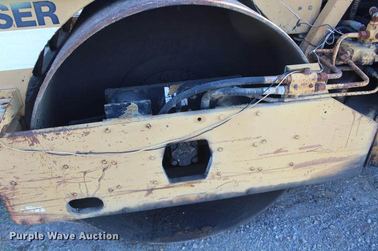 image for item K1958 Dresser GD-47017 double drum roller