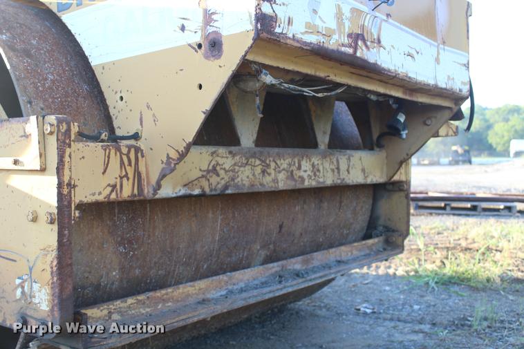 image for item K1958 Dresser GD-47017 double drum roller