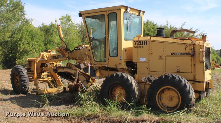 image for item K1962 1991 Champion 720A Series III motor grader