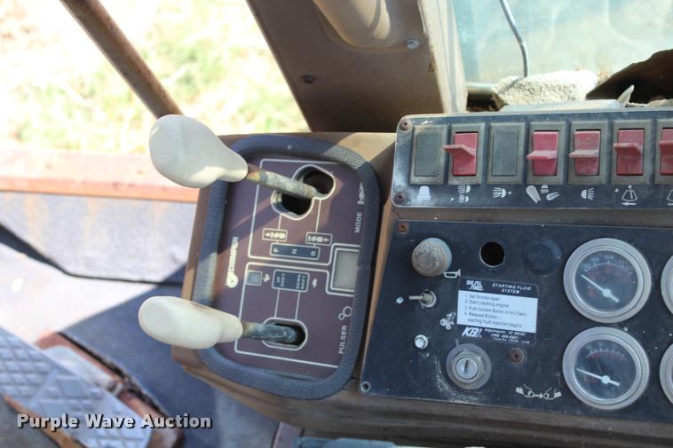 image for item K1962 1991 Champion 720A Series III motor grader