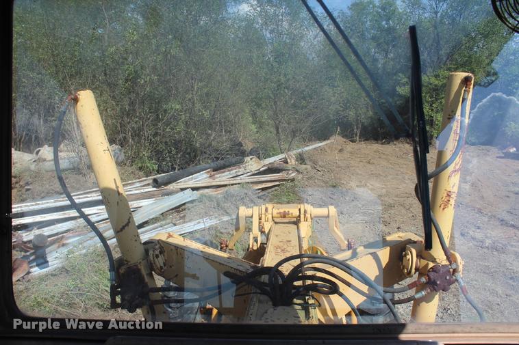 image for item K1962 1991 Champion 720A Series III motor grader