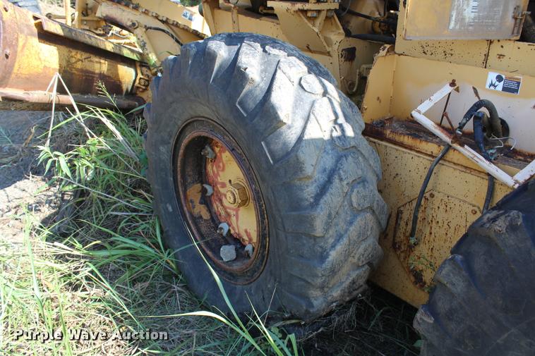 image for item K1962 1991 Champion 720A Series III motor grader