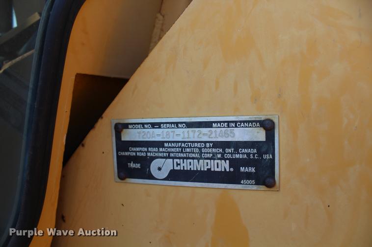 image for item K1962 1991 Champion 720A Series III motor grader