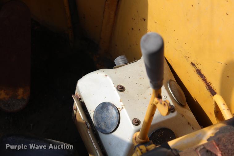 image for item K1963 1978 Caterpillar 910 wheel loader