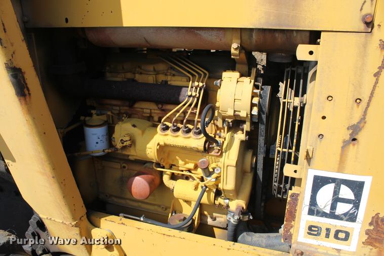 image for item K1963 1978 Caterpillar 910 wheel loader