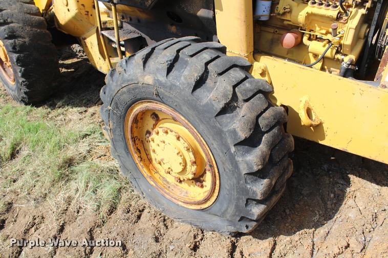 image for item K1963 1978 Caterpillar 910 wheel loader