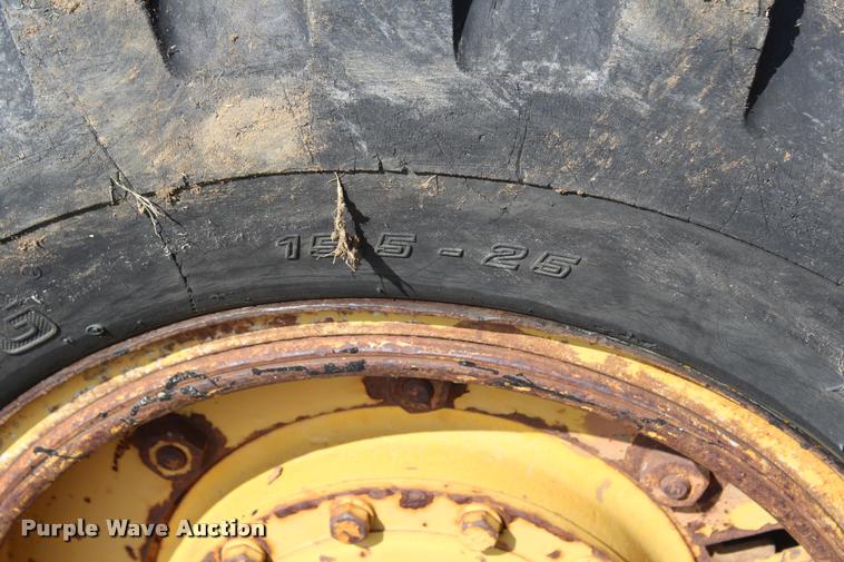 image for item K1963 1978 Caterpillar 910 wheel loader