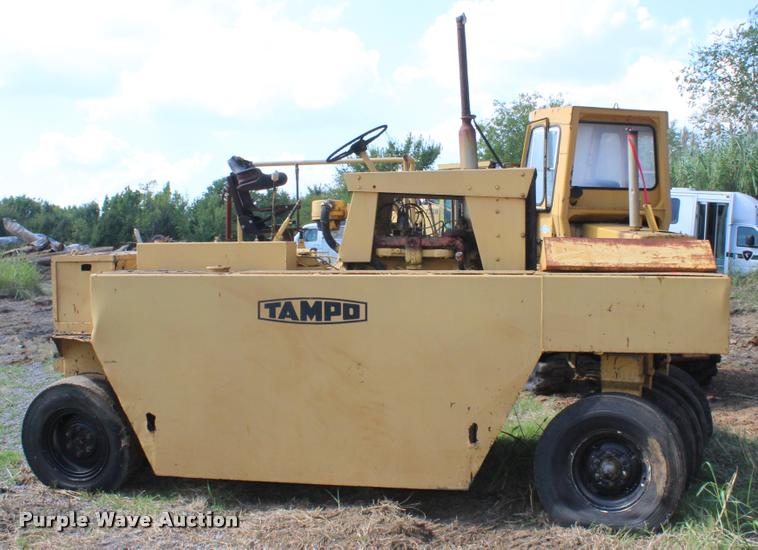 image for item K1964 Tampo pneumatic roller