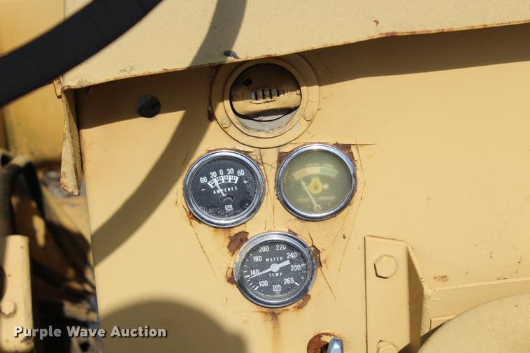 image for item K1964 Tampo pneumatic roller