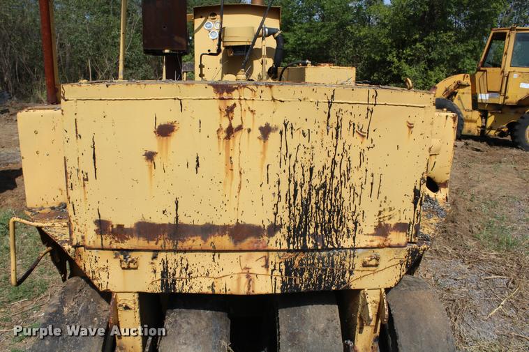 image for item K1964 Tampo pneumatic roller