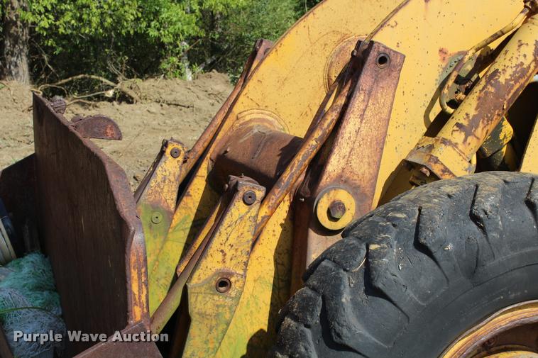 image for item K1965 1974 Caterpillar 920 wheel loader