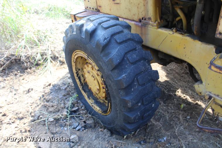 image for item K1965 1974 Caterpillar 920 wheel loader