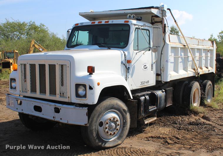 image for item K1969 1997 International 2554 dump truck