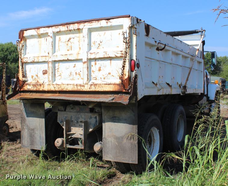 image for item K1969 1997 International 2554 dump truck