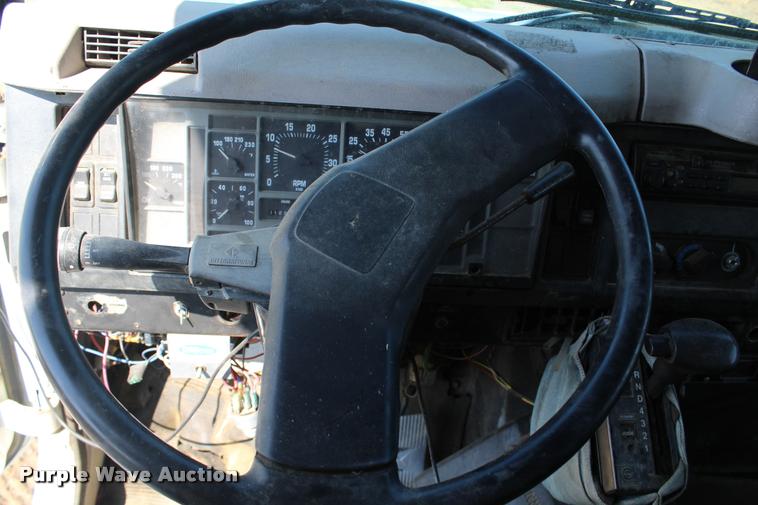 image for item K1969 1997 International 2554 dump truck
