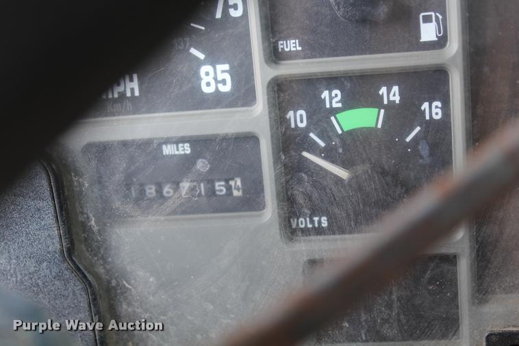 image for item K1969 1997 International 2554 dump truck