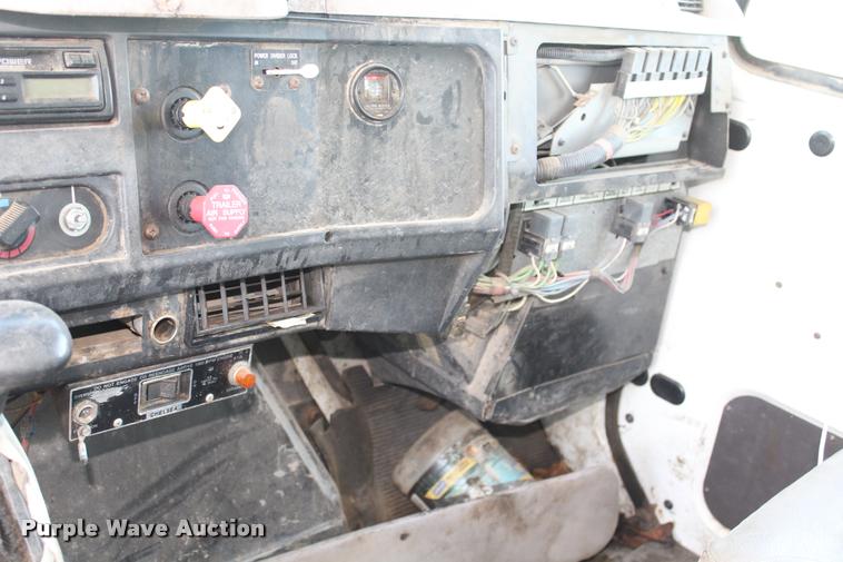 image for item K1969 1997 International 2554 dump truck