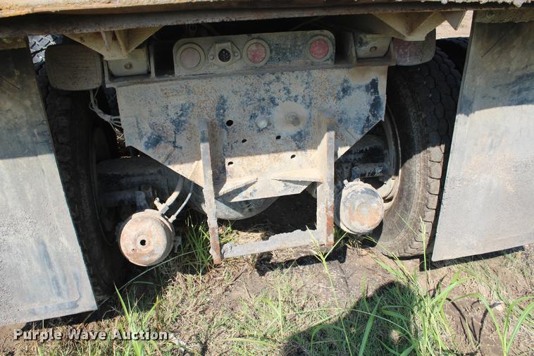 image for item K1969 1997 International 2554 dump truck